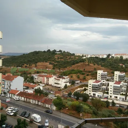 Luso Angola House Pensión *