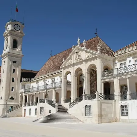 Luso Angola House Pensión *